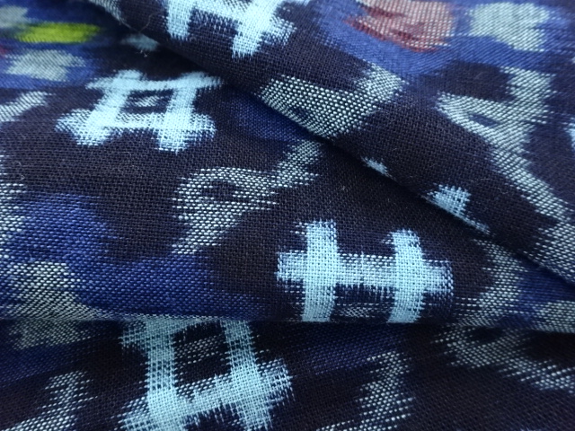  アンティーク　木綿本場久留米絣井桁に草花模様単衣着物